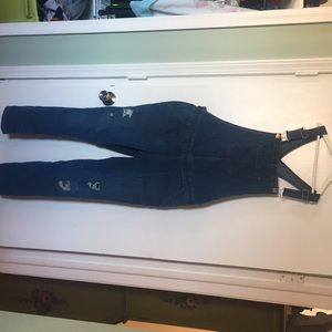 Maternity overalls. Great for the entire pregnancy